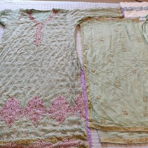 Pakistani Shalwar kameez